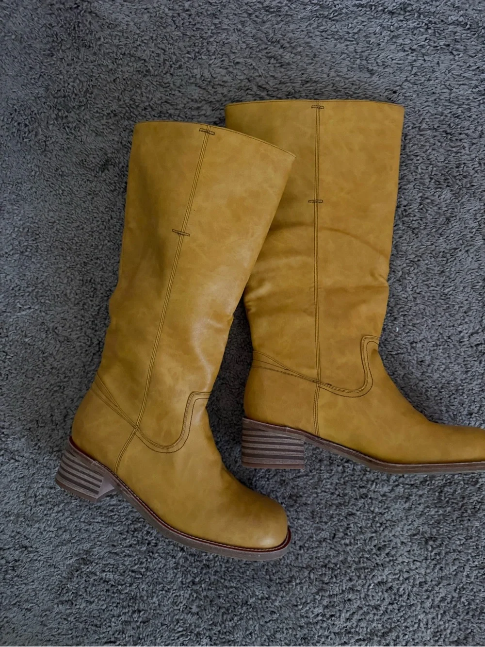 Boutique|Women's Tall  faux Leather Boots in Tan Mustard,stacked heel,size 12•••